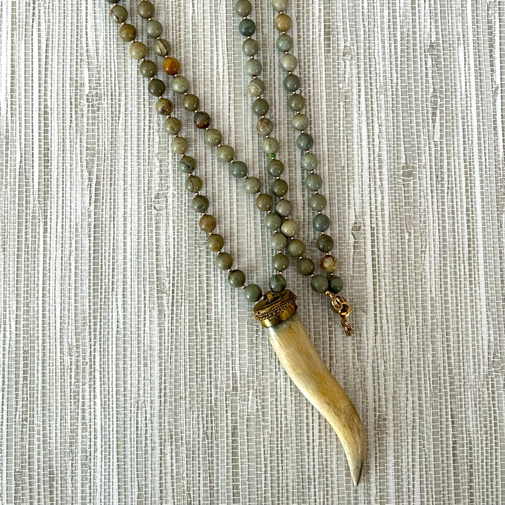 Silver mist jasper and natural bone horn necklace